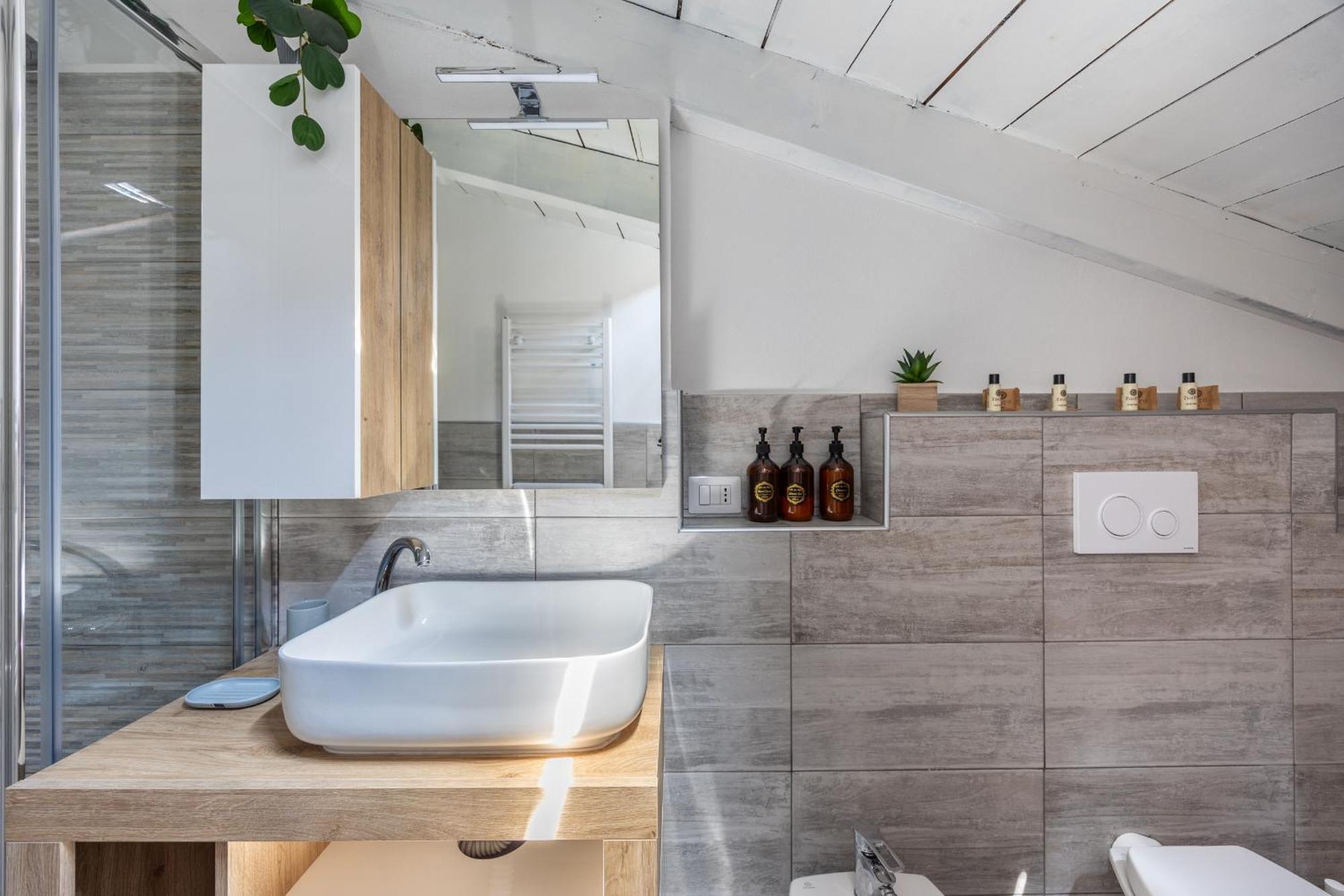 Apartament Free Parking Tiny House Wifi Netflix 15 Minuti Dal Duomo Mediolan Zewnętrze zdjęcie